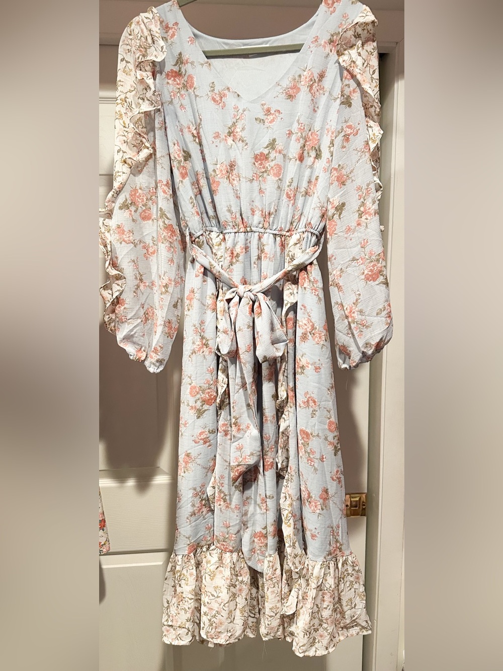 Flowy Floral Tie-Waist Dress in Light Blue and Light Pink